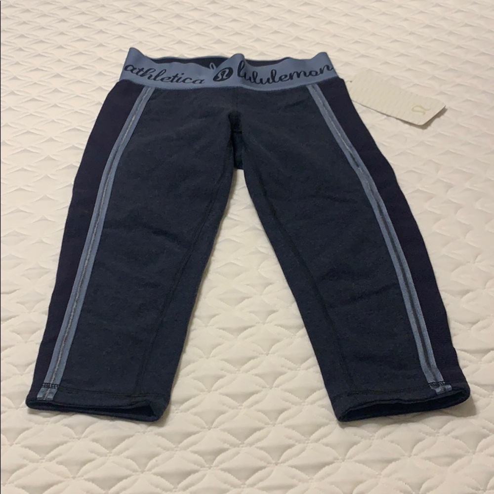 Lululemon inner essence crop pants